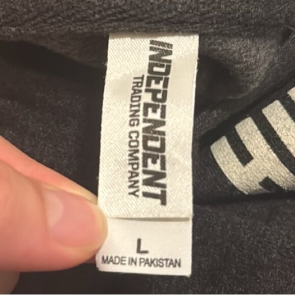 Hunter Hayes Hear Me Out Dark Gray Graphic Hoodie in Size Large - Picture 6 of 8